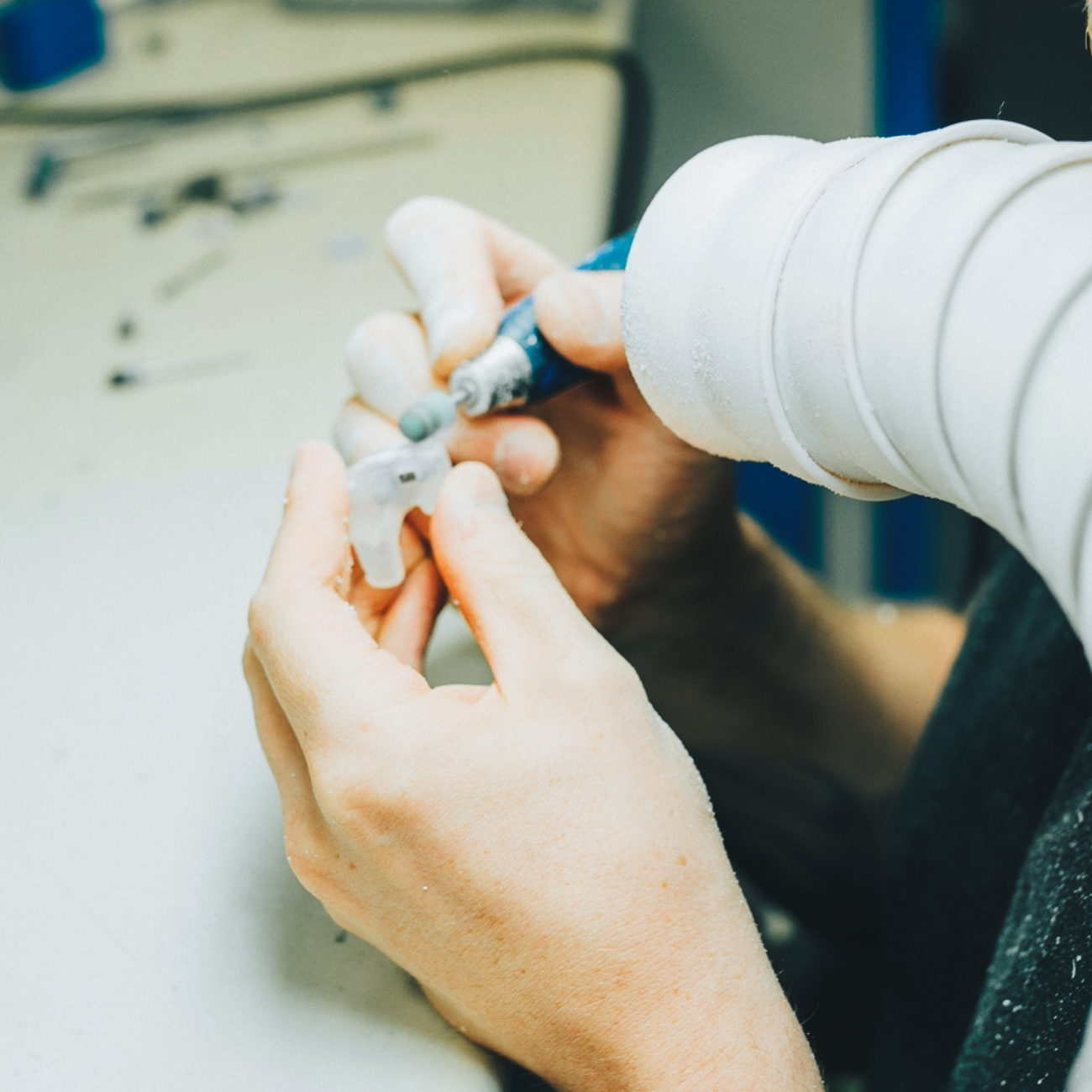 In-ear monitors som blir tilpasset i produksjon